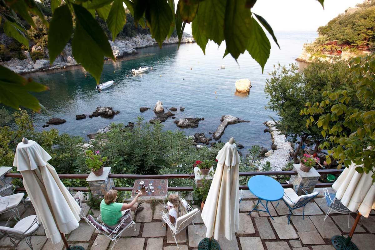 Victoria'S Guesthouse Damouchari Exteriör bild