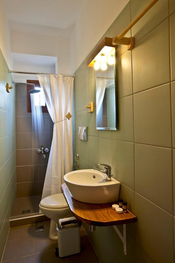 Victoria'S Guesthouse Damouchari Exteriör bild
